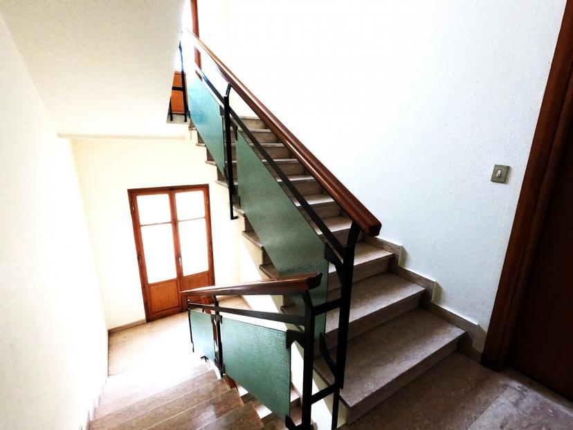 Quadrilocale in Viale Redi, Firenze