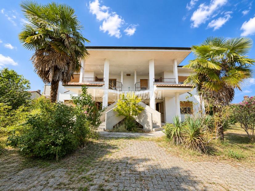 Villa a schiera in Via XXV Aprile, Mazzè