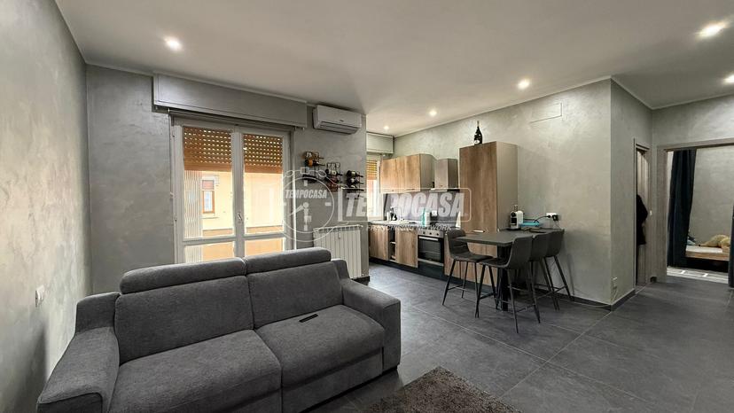 Bilocale in Via Carlo Cattaneo 13, Legnano