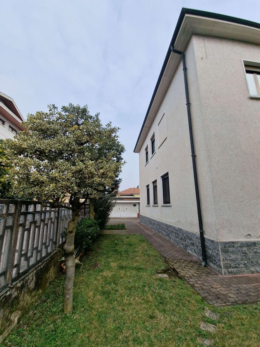 Villa unifamiliare in Via Arno 24, Vanzaghello — foto 5 di 5