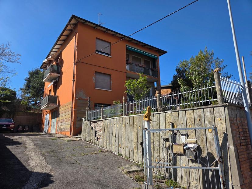 Casa indipendente in Viale Papa Giovanni XXIII 3, Sasso Marconi