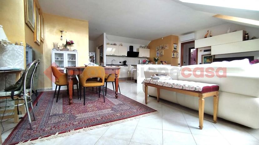 Trilocale in Via Mascagni  8, Locate di Triulzi — foto 2 di 5