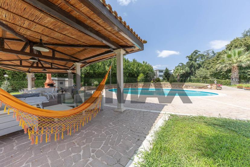 Villa a schiera in Via della Giustiniana 401 401, Roma