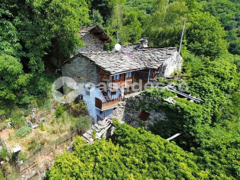 Casa indipendente in Frazione Costa Bugni 0 Snc, Locana