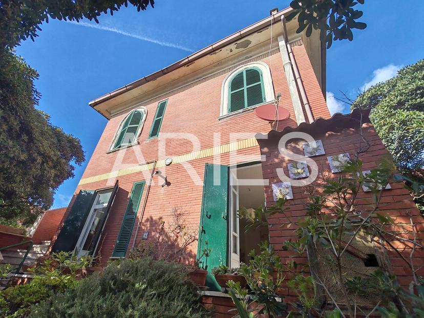 Villa in Via della Santabarbara 21, Roma