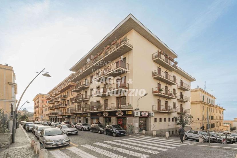 Attico in Felice Ferri 18, Frascati — foto 3 di 5