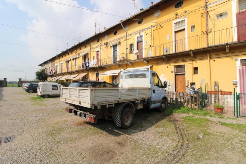 Bilocale in Via Grazia Deledda 12, Rho