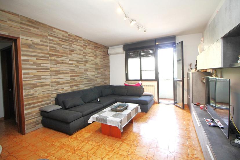 Trilocale in Via dei Pioppi  15, Legnano
