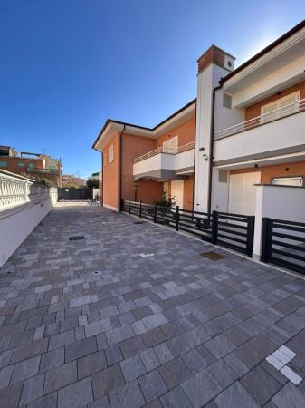Quadrilocale in Viale del Sole 38, Anzio