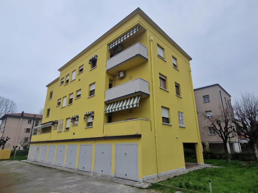 Trilocale in Via Andrea Costa, Calderara di Reno — foto 3 di 5