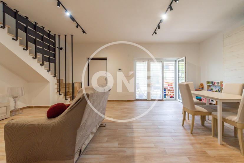 Villa a schiera in Via dei Grifi 11, Roma