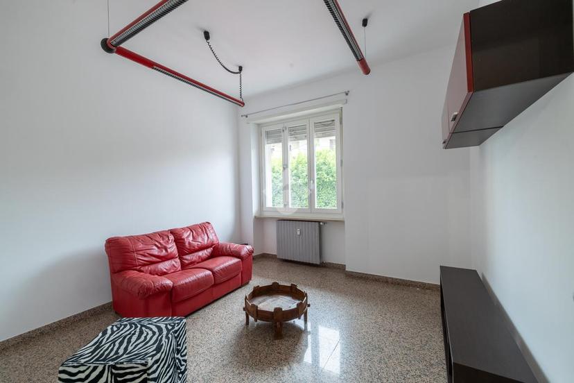 Trilocale in Viale Cappuccini 10, Chieri