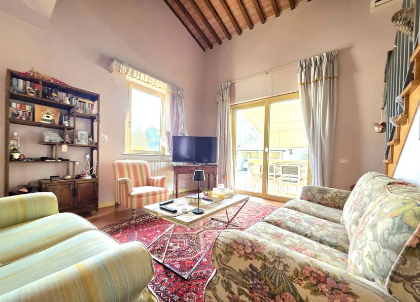 Villa a schiera, Fucecchio