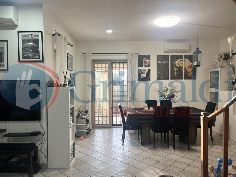 Villa in Via Orzinuovi 18, Roma