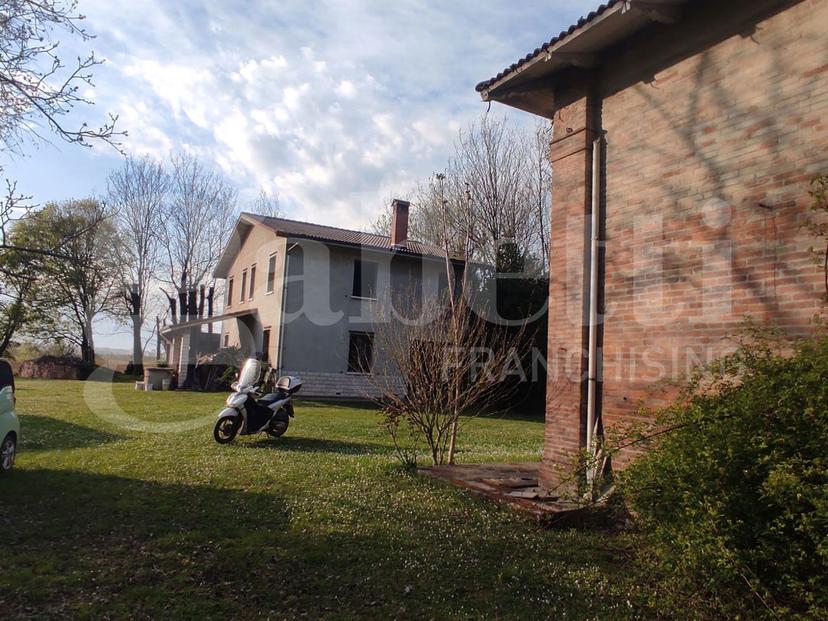 Casa indipendente in Via del Bordone, Bologna — foto 2 di 5