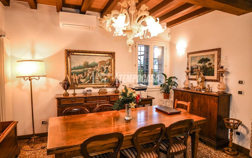 Casa indipendente, Minerbio