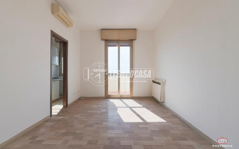 Trilocale in Via Filippo De Pisis, Bologna