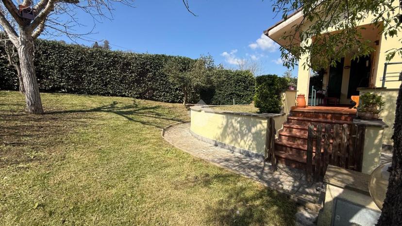 Villa a schiera in Via Provinciale Capena Rignano Flaminio 24, Capena — foto 2 di 5