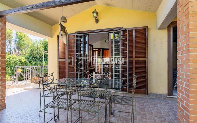 Villa in Via dei Pesci 13, Ladispoli