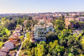 Quadrilocale in Via Veientana 37, Roma