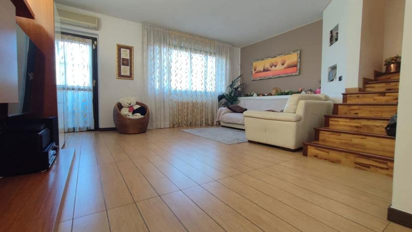 Quadrilocale in Via Gandhi 6, Pieve Emanuele