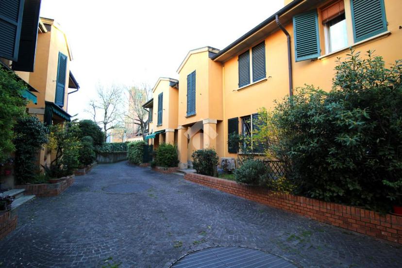 Villa a schiera, Bologna — foto 3 di 5