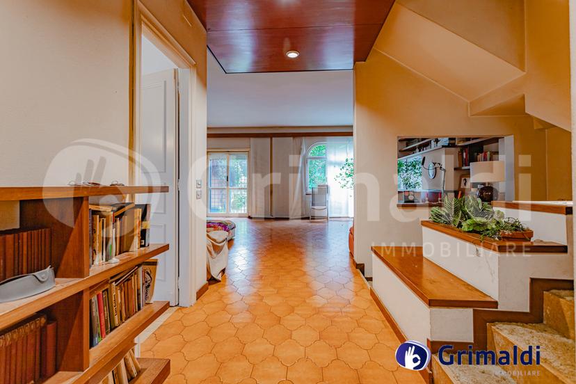 Villa in Via Arangio Ruiz 23, Roma