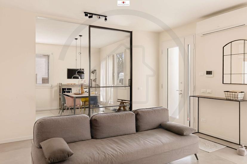 Villa unifamiliare in Via Fratelli Cairoli, Rho — foto 4 di 5