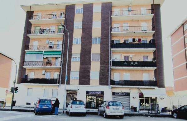 Bilocale in Via Padana Inferiore, Chieri