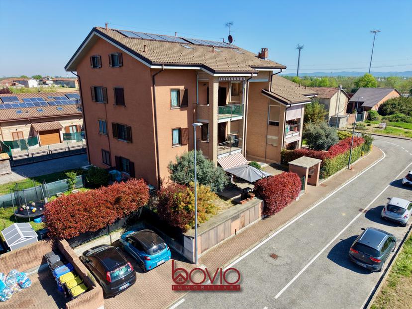 Quadrilocale in Via Massimo d'Azeglio 7, Rondissone — foto 2 di 5