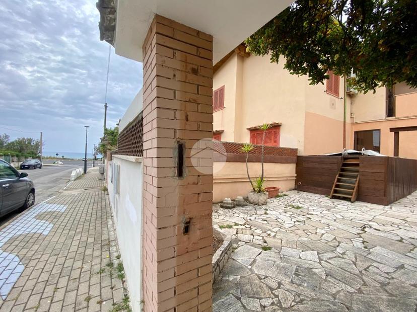 Bilocale in Via Partenope 3, Anzio
