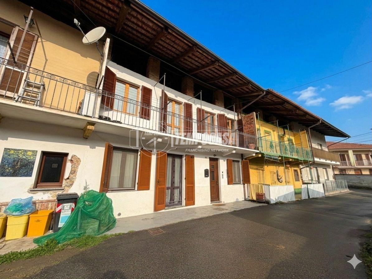 Casa indipendente in Via delle Vigne 12, Vauda Canavese