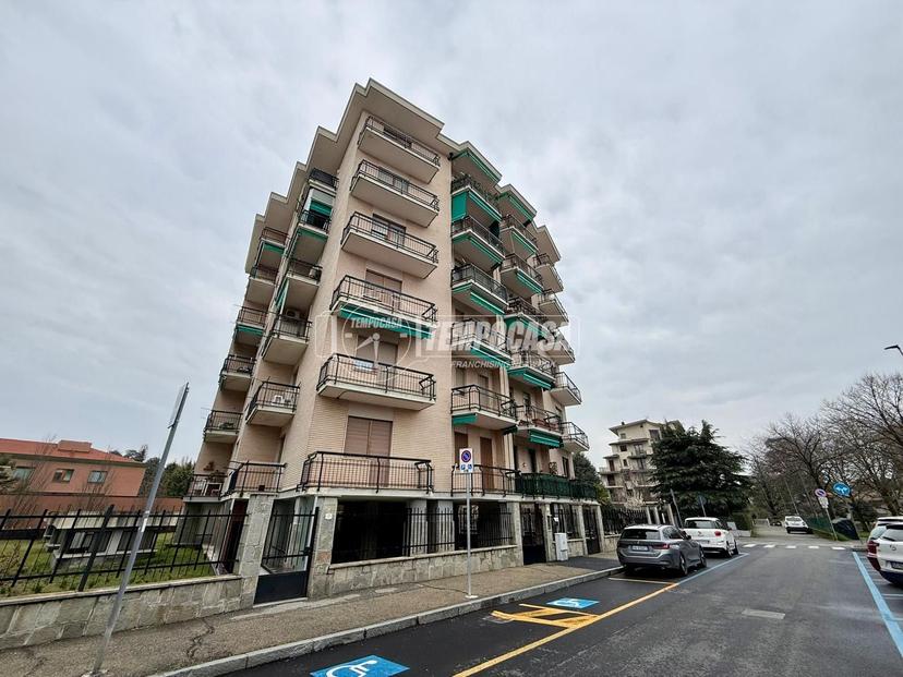 Trilocale in Via P. Auriletto, Rivoli