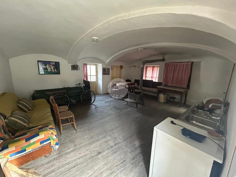 Casa indipendente in Via Foere, Locana — foto 3 di 5