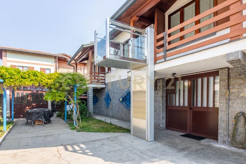 Villa in Via Papa Luciani 11, Corbetta — foto 2 di 5