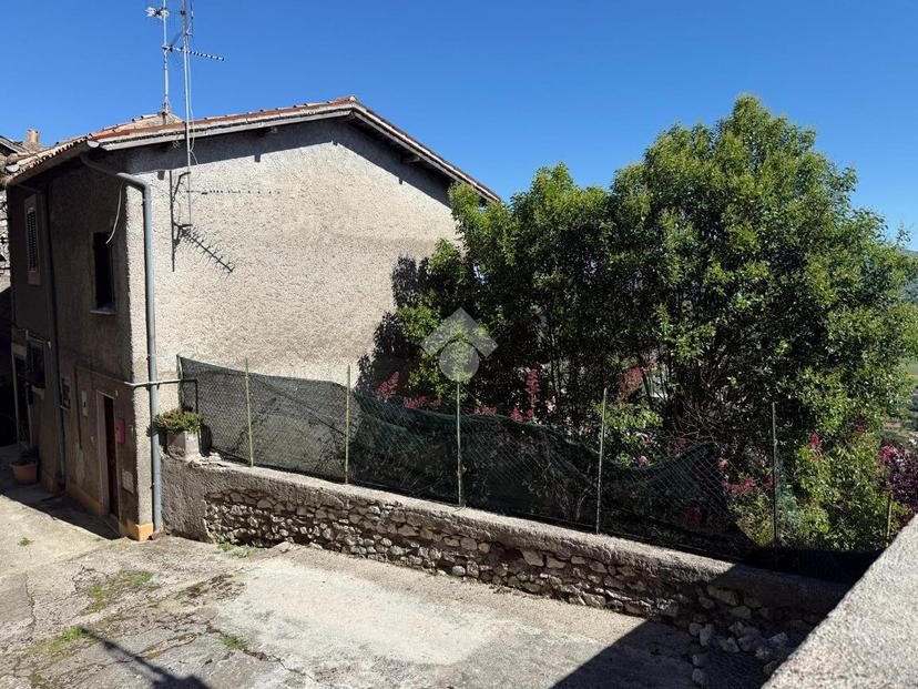 Trilocale in Vicolo Casilini 3, Artena