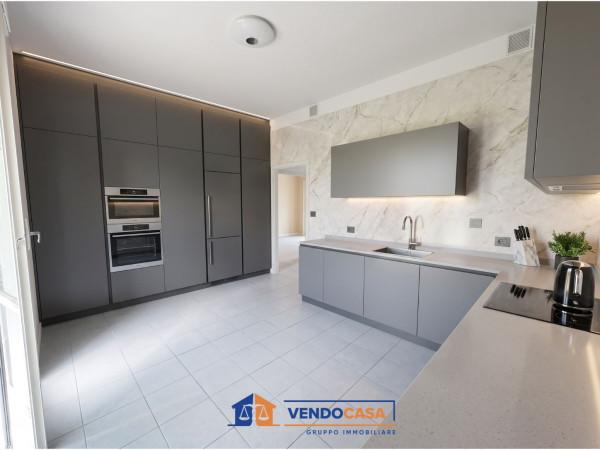 Appartamento in Via Giovanni Roveda 24/C, Torino