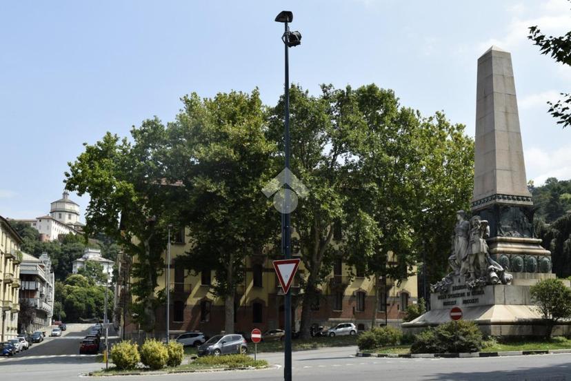 Appartamento in Via Crimea, Torino