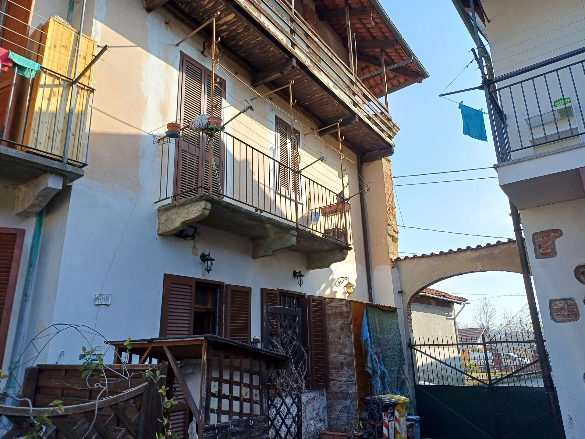 Porzione di casa in Via delle Scuole - Via dei Massa   47 F, San Carlo Canavese