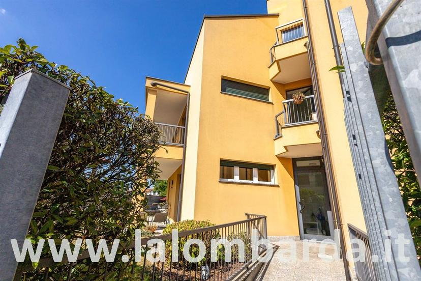 Quadrilocale in Via Val Camonica 7a, Lainate