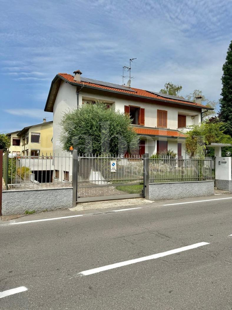 Villa in Via Martinelli 42, Senago — foto 2 di 5