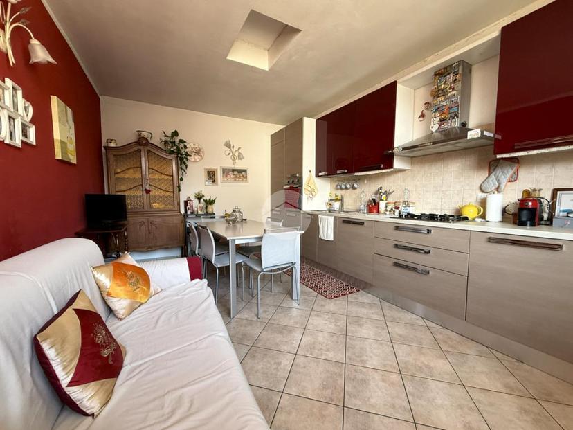 Casa indipendente in Corso Vittorio Emanuele 20, Albiano d'Ivrea — foto 2 di 5