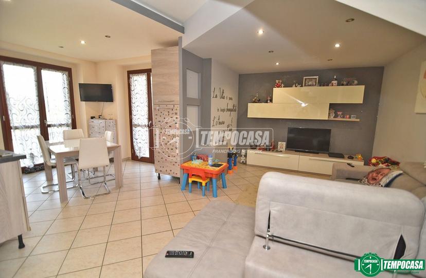 Trilocale in Via San Martino 20, San Benigno Canavese — foto 4 di 5