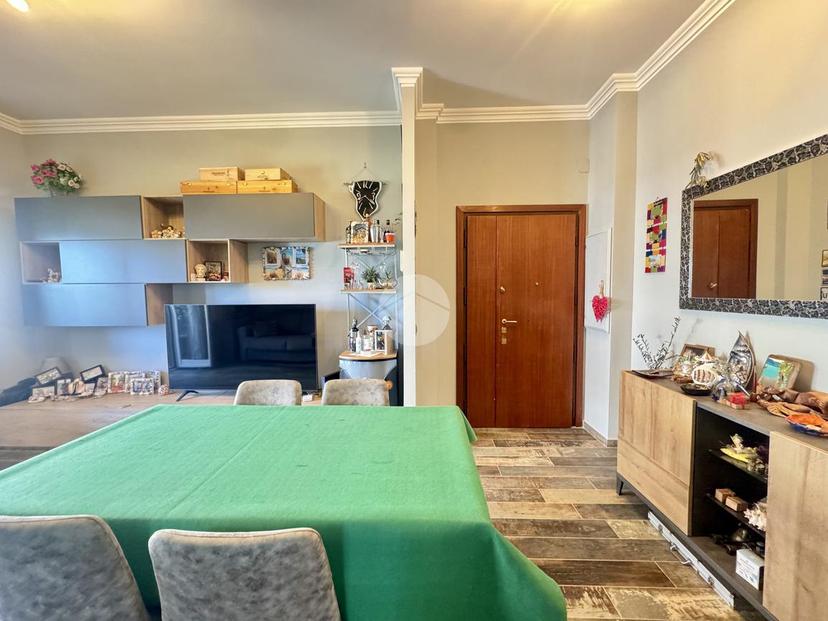 Trilocale in Via Andrea del Verrocchio 30, Roma
