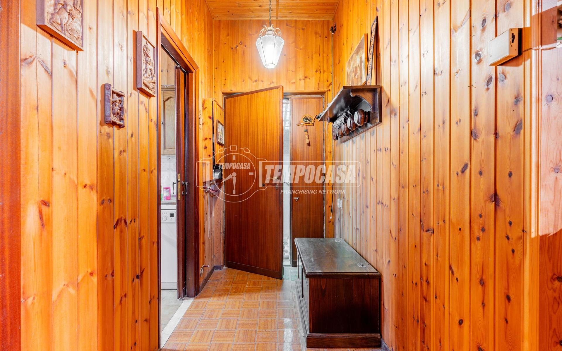 Villa in Via dell' Omo Morto, Bracciano