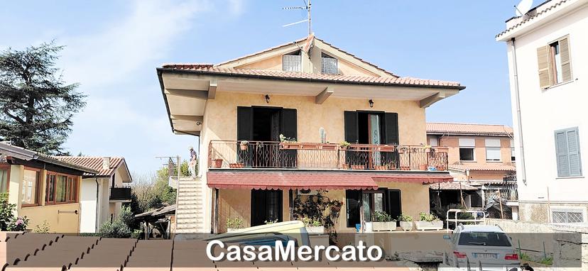 Appartamento in Via della Pineta, Rocca Priora — foto 2 di 5