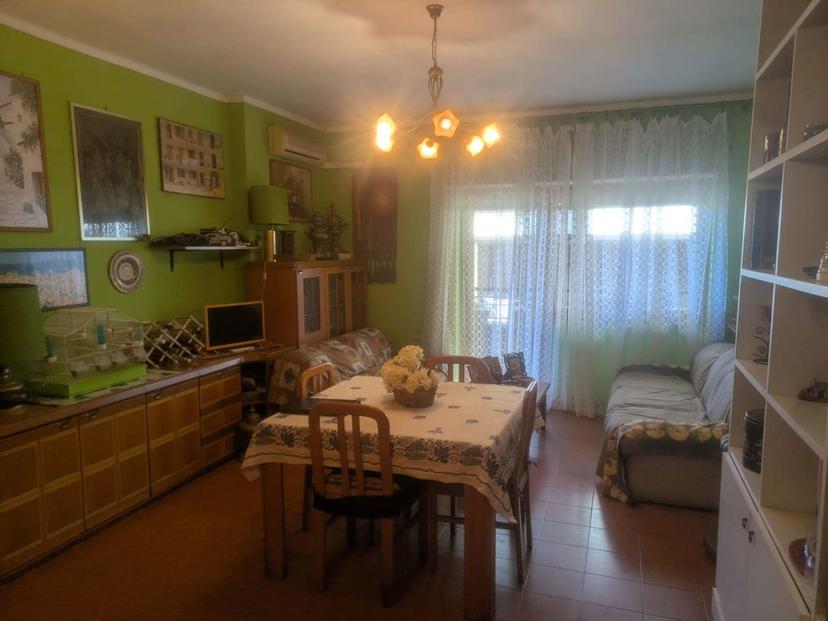 Trilocale in Via Po' 40, Monterotondo