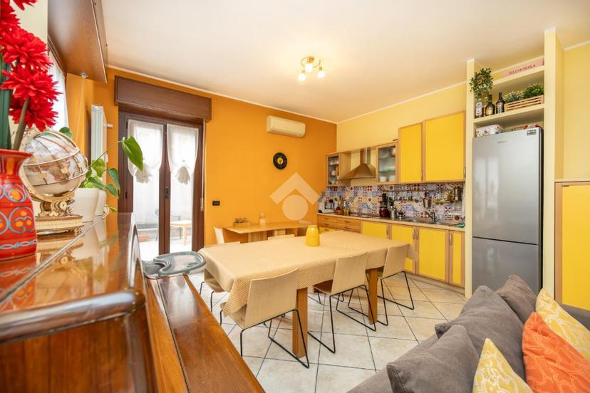 Trilocale in Via Giuseppe di Vittorio 24, Gorgonzola — foto 4 di 5