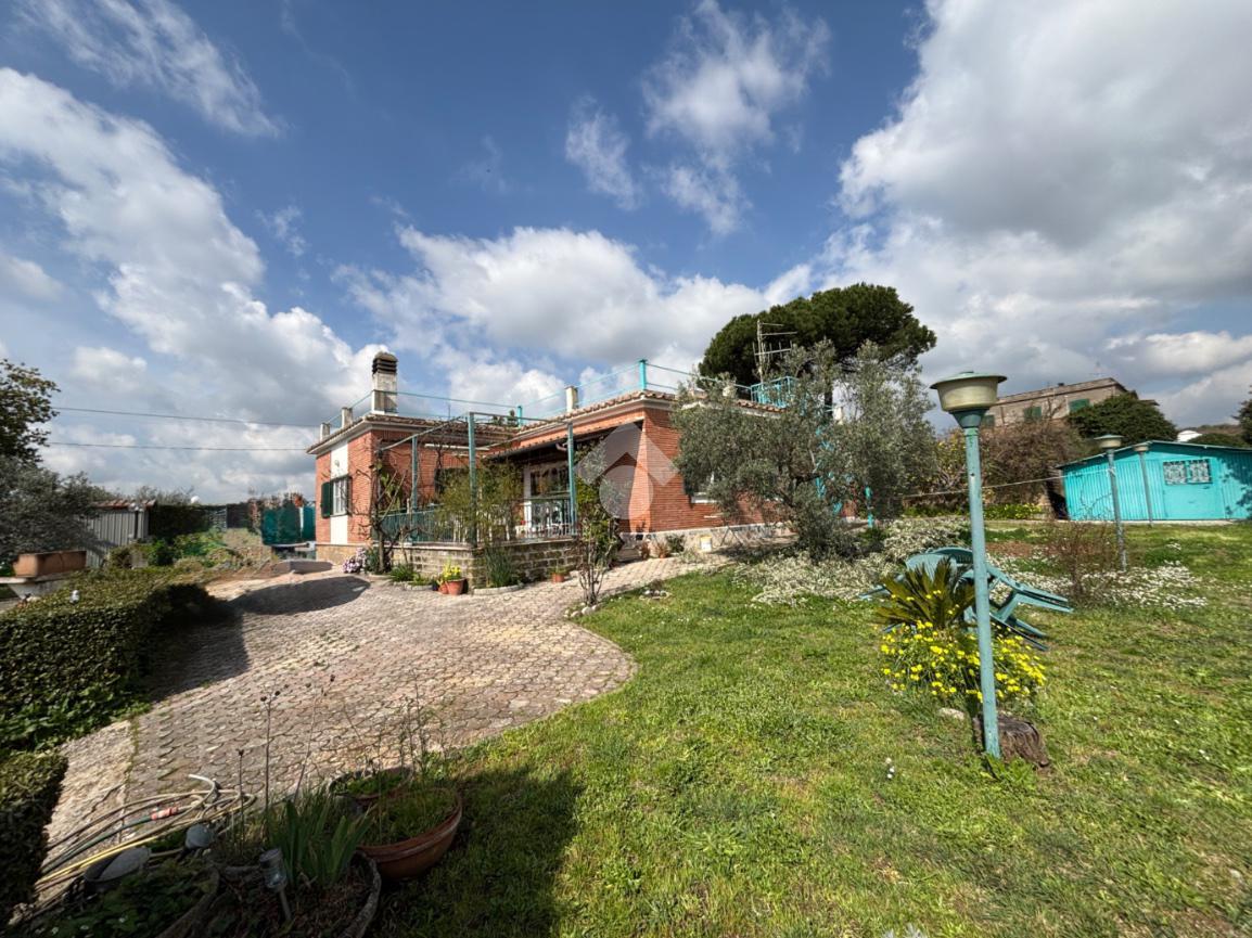 Casa indipendente in Via Colle Cavalieri 19, Lanuvio