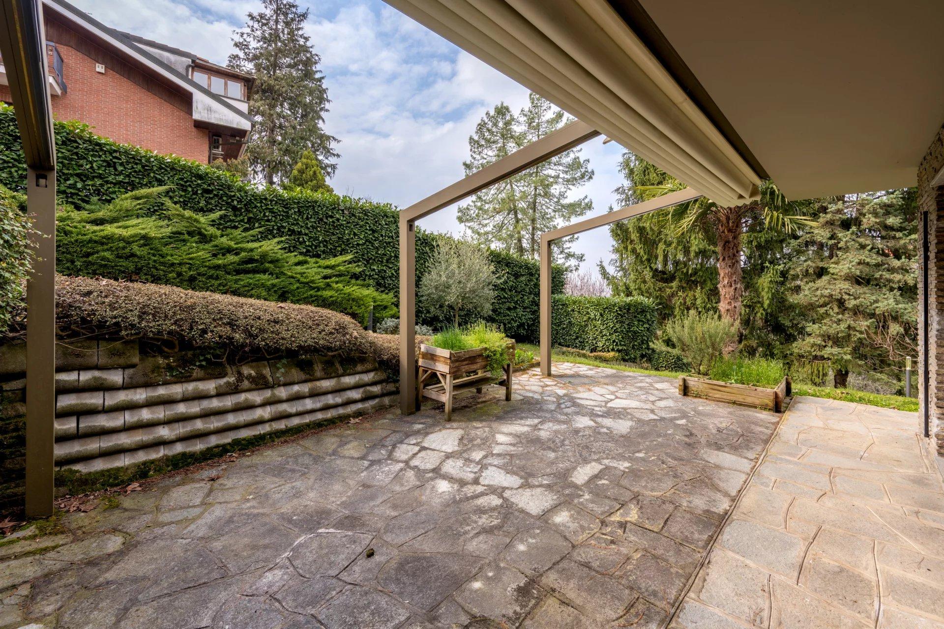 Villa in Strada Comunale di Cavoretto, 59, Torino